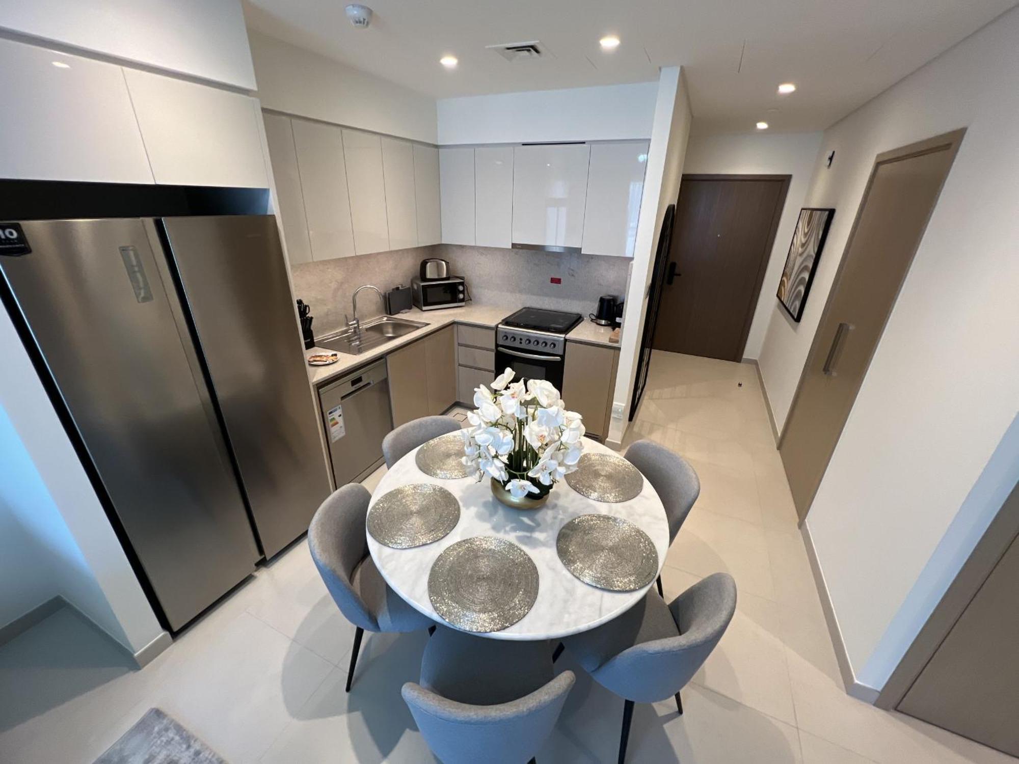 Apartment Primestay - 2br Burj Royale, Downtown