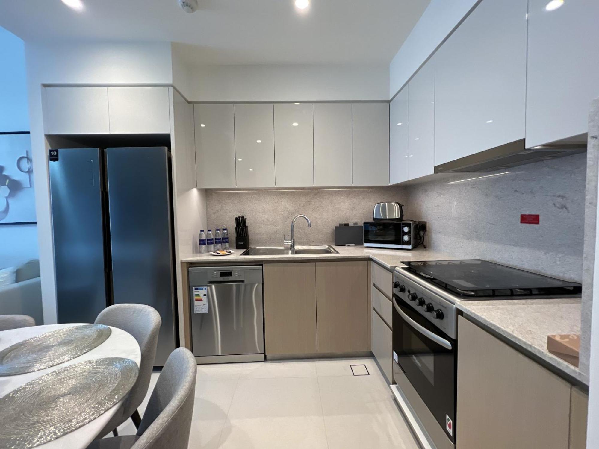 Primestay - 2br Burj Royale, Downtown *